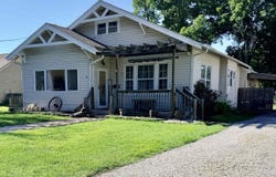 303 E Clinton Street, Clinton, MO 64735
