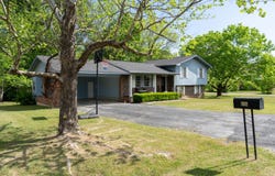 302 Johnson Street, LaFayette, GA 30728