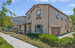 2072 Harvest Loop, SANTA PAULA, CA 93060