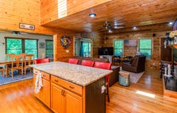 322 Weekender Lane, Burkesville, KY 42717