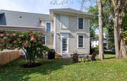 51A Phillips Pl, Northampton, MA 01060