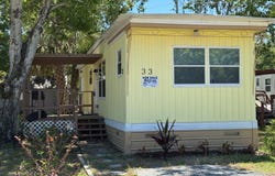 33 Pinewood Pl, Mims, FL 32754