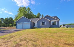 6 Lilac Avenue, Bangor, ME 04401
