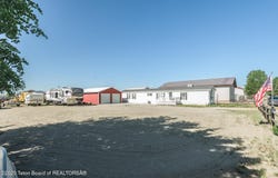 942 W BONNEVILLE Street, Pinedale, WY 82941