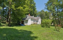 10 Portland Road, Gray, ME 04039