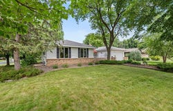 9744 Oxborough Road, Bloomington, MN 55437