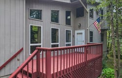 130 Surrey Drive, Hawley, PA 18428