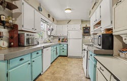 319 W Willard Street, Paw Paw, MI 49079