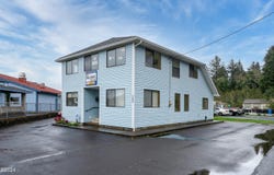 260 W Willow Street, Waldport, OR 97394