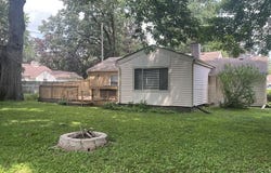 912 Parkwood, ROCKFORD, IL 61107