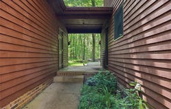 137 Spring Valley Rd, Valencia, PA 16059