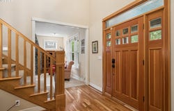2280 CRESTVIEW Dr, WestLinn, OR 97068