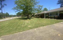 106 Springhill Dr., Hattiesburg, MS 39402