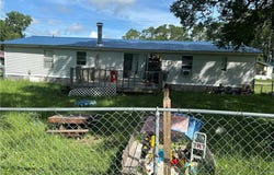 2391 New York Ave, Waycross, GA 31503