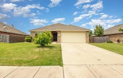 213 Longhorn Drive, Waxahachie, TX 75165