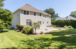 9 Elizabeth Drive, Lincoln, RI 02865