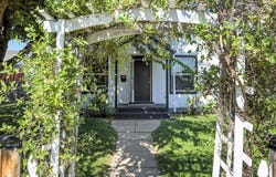 144 N 5th Street, Central Point, OR 97502