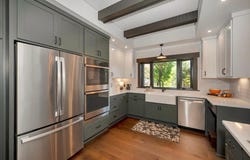 2531 E 1st St, Duluth, MN 55812