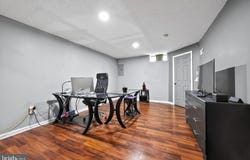 15 BROOK DRIVE, BURLINGTON, NJ 08016