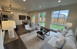 355 SE Shetterly DR, Dallas, OR 97338