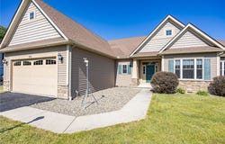 996 Summer Creek Lane, Webster, NY 14580