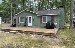 11052 W Higgins Lake Drive, Roscommon, MI 48653