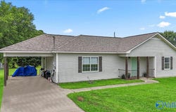 695 Beulah Cut-Off Road, Boaz, AL 35950