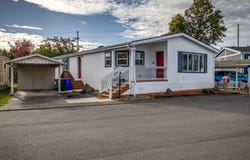 570 N 10TH Ave, Cornelius, OR 97113