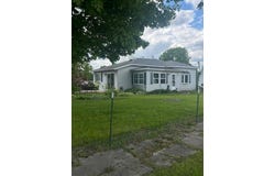 324 4th Street, Blanchard, MI 49310