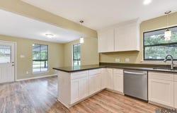 2060 S Woodcrest St, Denham Springs, LA 70726