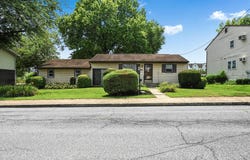 1526 LAFAYETTE STREET, LEBANON, PA 17042
