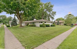 205 S Cedar Street, Mediapolis, IA 52637
