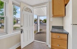 439 W Columbia Avenue, Battle Creek, MI 49015