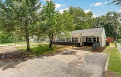 1317 S Willow Avenue, Springfield, MO 65804