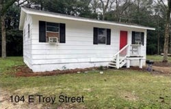 E Troy Terrace, BRUNDIDGE, AL 36010