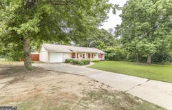 213 Feagin Mill, Warner Robins, GA 31088