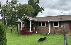 137 Hillcrest Loop, Franklin Springs, GA 30639