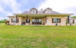 645 W Big Elm Road, Troy, TX 76579