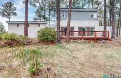 4 El Paraiso Dr, Montezuma, NM 87731-1000