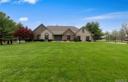 2305 Saint Andrews Courts, Jackson, MO 63755