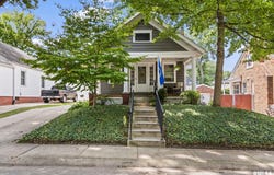 201 S English Avenue, Springfield, IL 62704