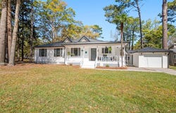 101 Diane Circle, Daphne, AL 36526