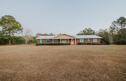 298 Pine Cone Ln, Cairo, GA 39828