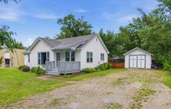 420 S McComas, Wichita, KS 67213