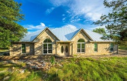 240 River Bend Rd, Hunt, TX 78024