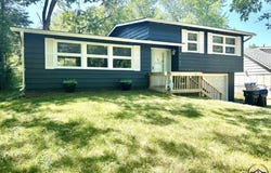3507 SW Oakley AVE, Topeka, KS 66614