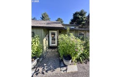 9020 SW 130TH AVE, Beaverton, OR 97008