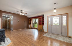 11264 Oak Hill Lane, Mountain Grove, MO 65711