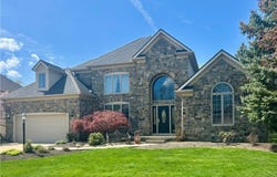4310 Royal St George Drive, Avon, OH 44011