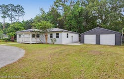 6105 E Desoto Street, Bay Saint Louis, MS 39520